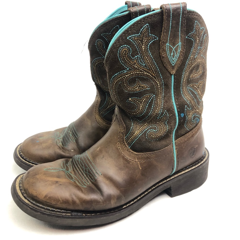 Ariat western cowgirl boots women’s size 8.5B